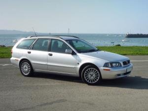 Volvo V40 1.9 TD 115ch Titanium