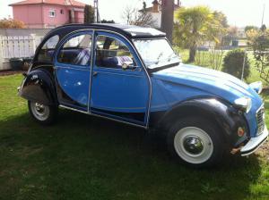 Citroen 2CV charleston