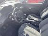 Peugeot 2008 PureTech 130 BV6 ALLURE PACK Caméra